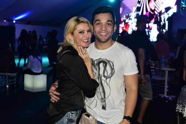 Antônia Fontenelle e Jonathan Costa (Crédito: Ego)