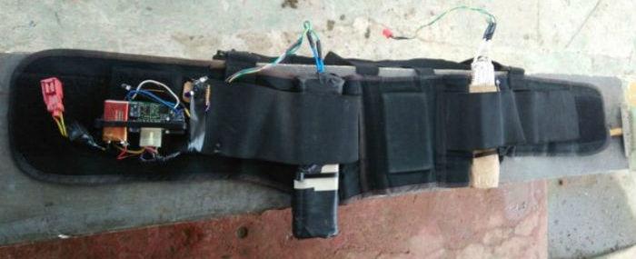 Bandidos usam cinto com explosivos para manter família refém