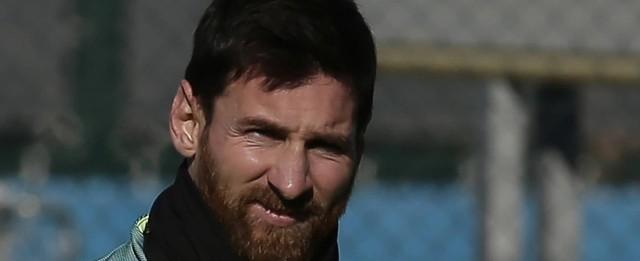 Messi afirma que permanece no Barcelona até quando o time quiser