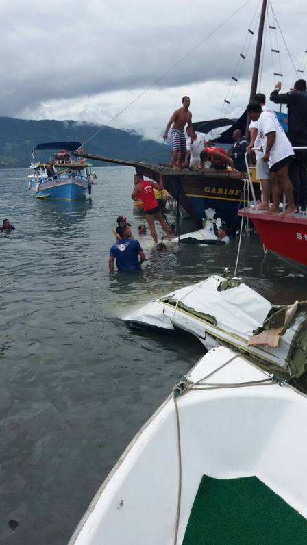 Destroços do avião que caiu em Paraty (RJ)