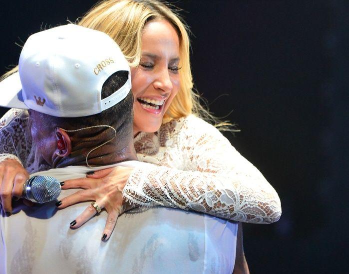 Claudia Leitte vai até o chão em show de Léo Santana (Crédito: André Carvalho/ Ag. Haack)