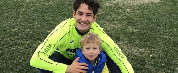 Pato realiza sonho de fã mirim, após vídeo de criança viralizar