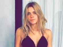 Carolina Dieckmann exibe boa forma e recebe elogios e críticas