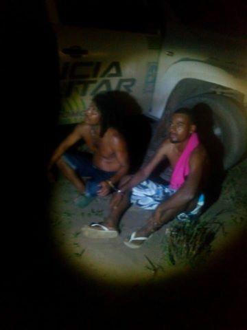 Polícia prende homens cavando túnel próximo a Irmão Guido (Crédito: Plantão Policial)