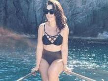 Fernanda Souza exibe boa forma ao posar de biquíni em Búzios