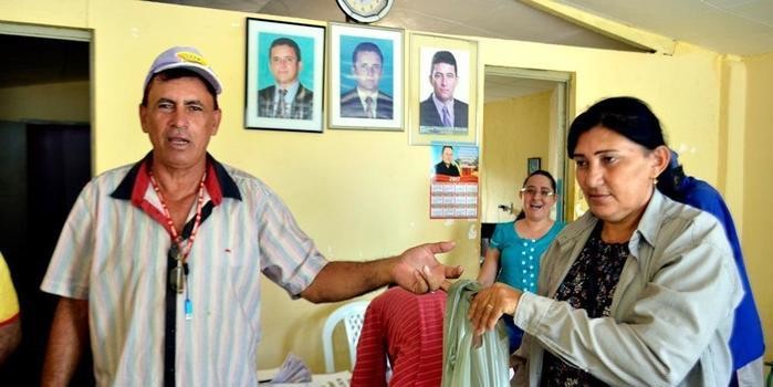 Prefeitura de Vila Nova entrega sementes de milho e feijão