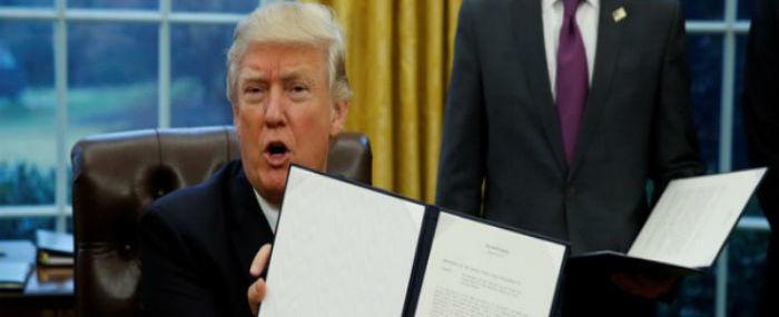 Trump assina decreto para retirar EUA da Parceria Transpacífico