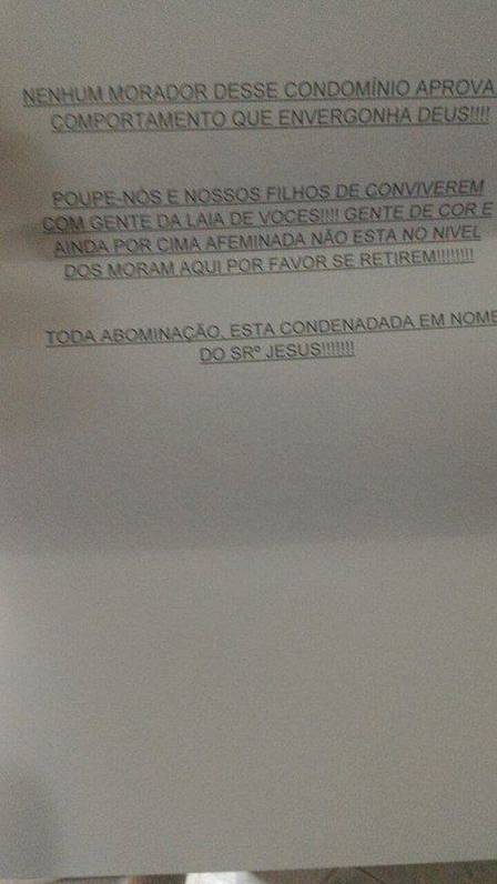 Casal gay recebe carta homofóbica