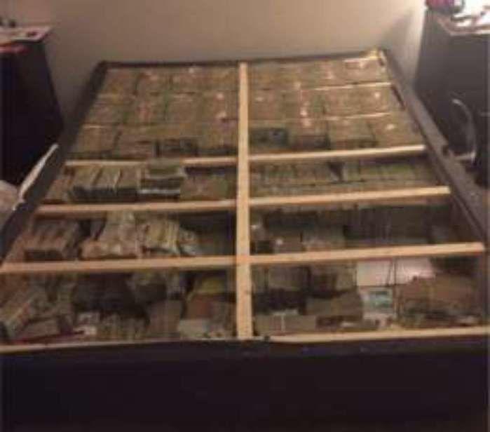 Brasileiro é preso com US$ 20 milhões guardados em colchão
