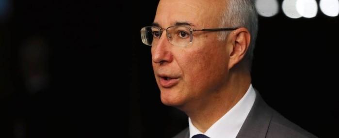 Cotado à vaga de Teori criticou união gay e divórcio: "Contra lei"