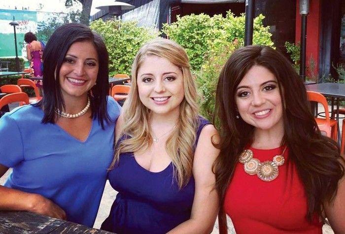 Irmãs Dominique (esq.), Christina e Jennifer (dir.) hoje são próximas
