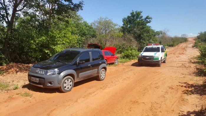 Veículos utilizados pelos criminosos (Crédito: Reprodução)