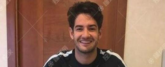 Alexandre Pato pede aumento de salário para atuar na China