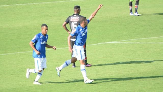 Jogadores do Cruzeiro comemoram gol diante do River (Crédito: Reprodução)