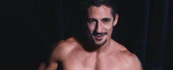 Ator Tuca Andrada, de "A Lei do Amor" tem nude divulgada na web