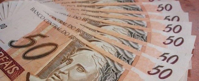 Crise faz saques da poupança superarem depósitos em R$ 40,7 bi