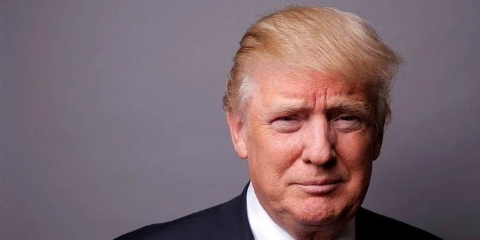 Trump admite participação da Rússia em caso de emails