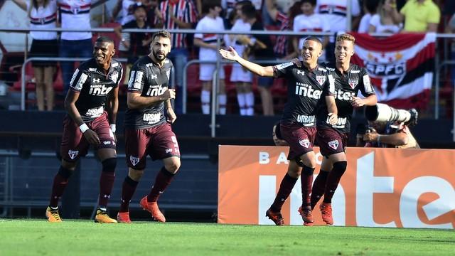 São Paulo vence o Sport e deixa zona do rebaixamento (Crédito: Lance)