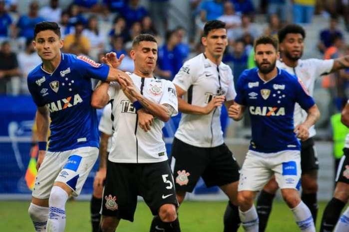 Corinthians empata com o Cruzeiro e vê vantagem em campeonato cair (Crédito: Lance)