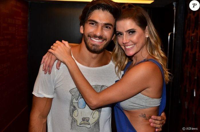 Deborah Secco e o marido Hugo