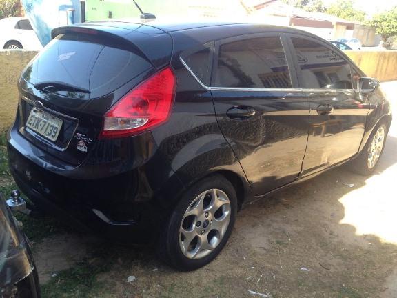 Carro roubado em São Paulo é recuperado pela PRF em Parnaíba (Crédito: PRF)