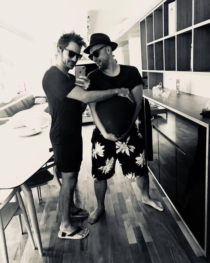Paulo Gustavo e Thales Bretas anunciam gravidez (Crédito: Reprodução/ Instagram )