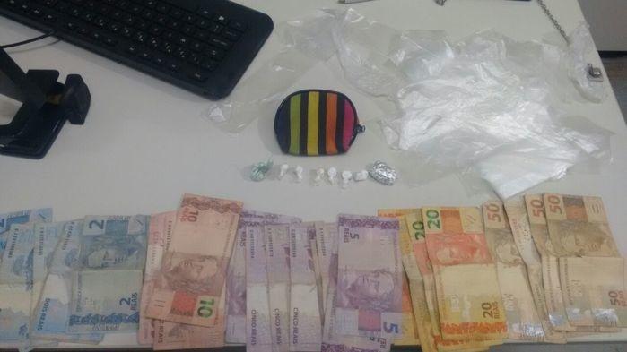 Material apreendido com Edson Pereira dos Santos (Crédito: Polícia Militar)