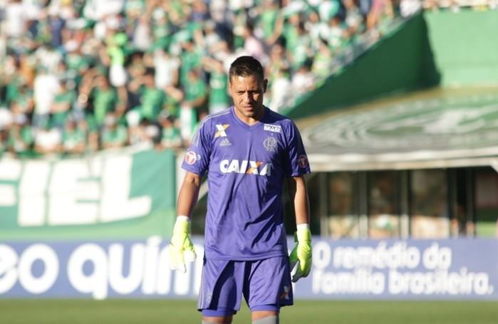 Diego Alves teve destaque na vitória do Flamengo contra a Chape (Crédito: Gilvan de Souza/Flamengo)