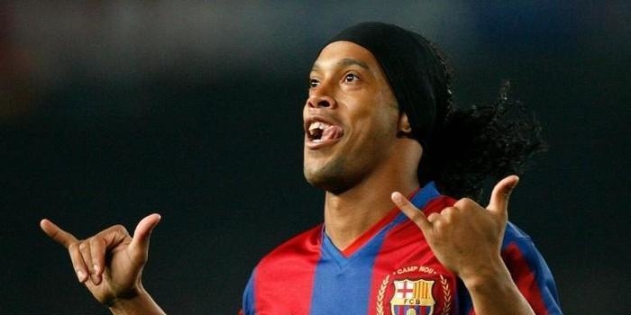 Ronaldinho Gaúcho revela motivo de ter saído do Barcelona em 2008