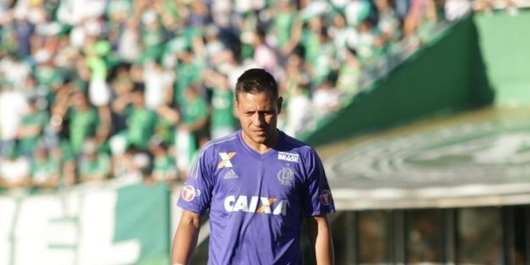 ‘Como é bom ter goleiro’, afirma torcida do Fla sobre Diego Alves