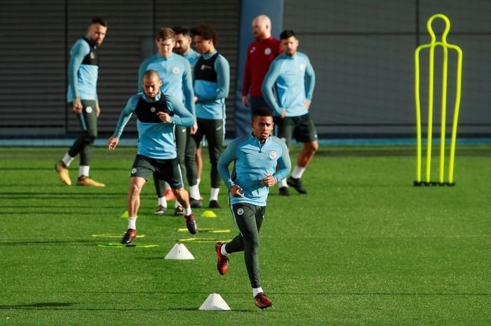 Gabriel Jesus, em treino do Manchester City antes de duelo com Napoli (Crédito: Jason Cairnduff/Reuters)