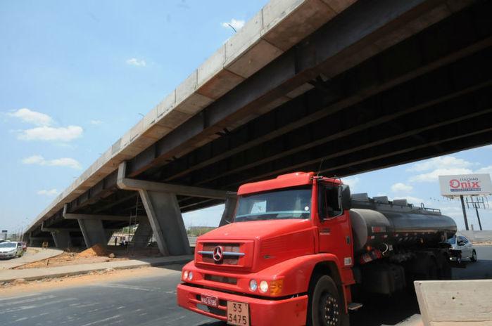 A expectativa é de que 10 mil veículos passem diariamente no local (Crédito: Francisco Leal)