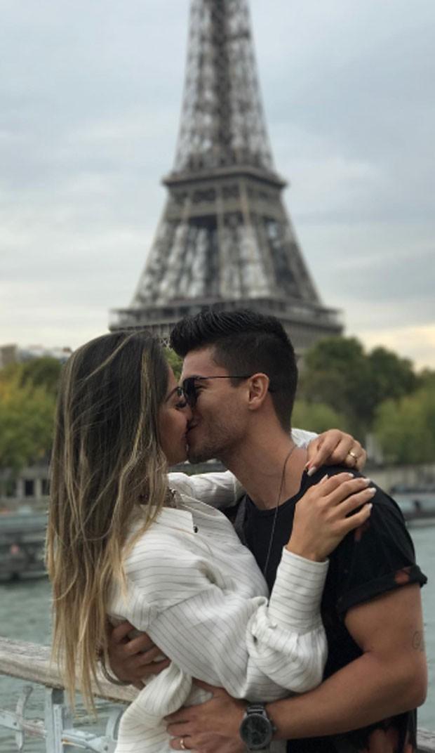 Mayra Cardi e Arthur Aguiar em Paris (Crédito: Reprodução/ Instagram)