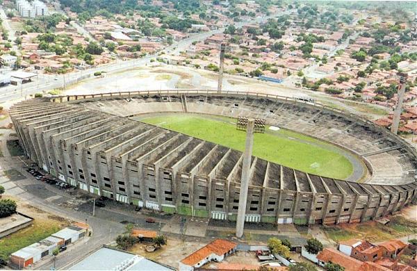 Estádio Governador Alberto Tavares Silva (Albertão)