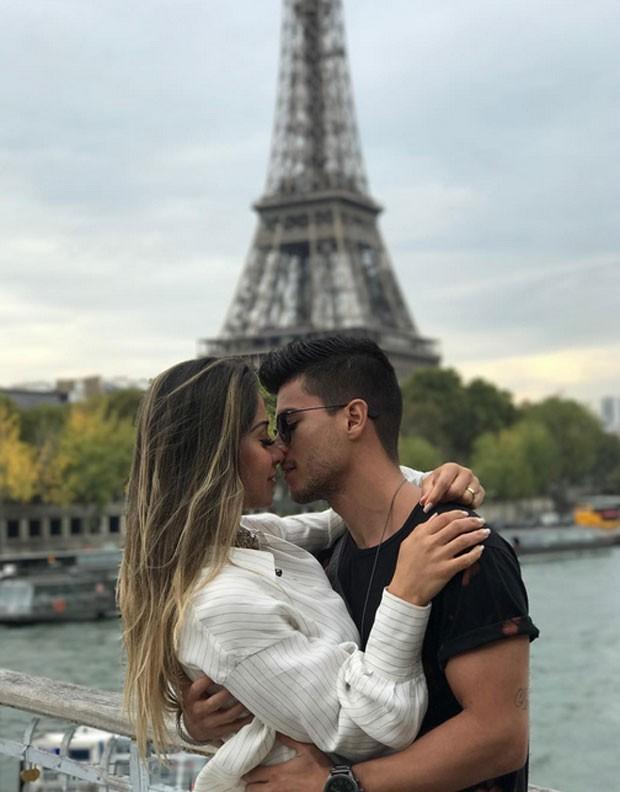Mayra Cardi e Arthur Aguiar em Paris (Crédito: Reprodução/ Instagram)