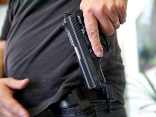 Senado debate sobre licença para compra e porte de armas no Brasil
