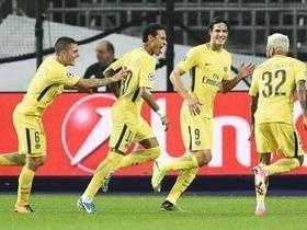 Neymar imita R10 e PSG bate Anderlecht por 4 a 0