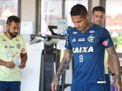 Torcedores do Fla querem Guerrero como batedor oficial de pênalti