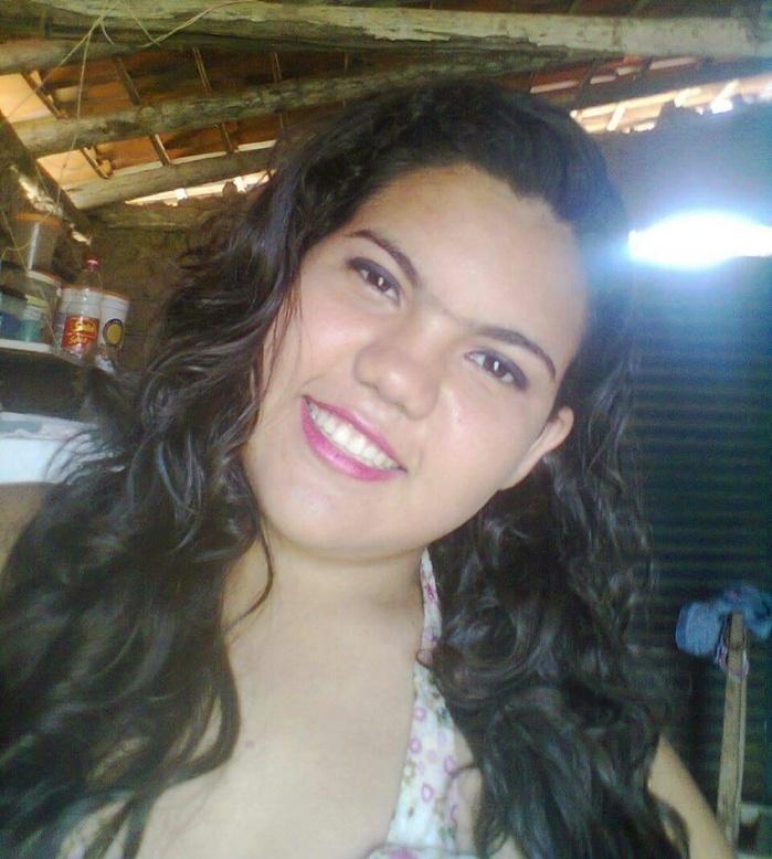 Ana Caroline de Sousa Barros
