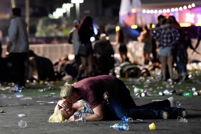 Massacre matou 58 pessoas em Las Vegas (Crédito: AP)