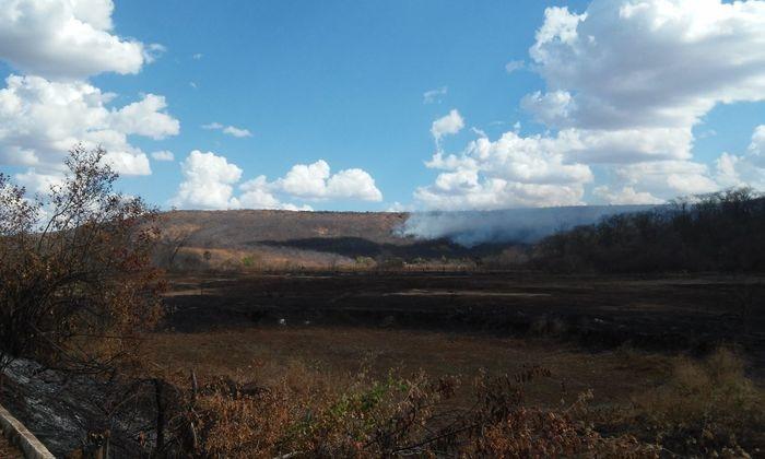 Incêndio em Santana do Piauí (Crédito: João Rodrigues)