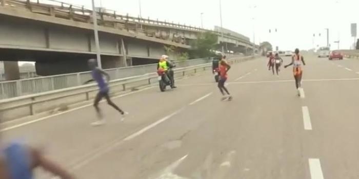 Batedor erra caminho e africanos perdem maratona na Itália