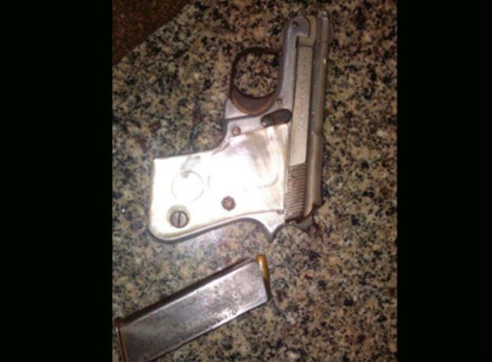 Arma apreendida com bandidos