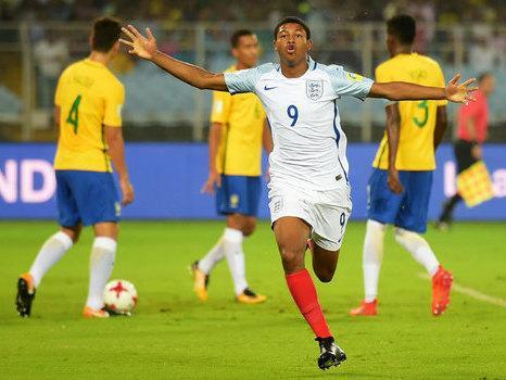 Atacante brilha e Inglaterra elimina o Brasil no Mundial sub-17
