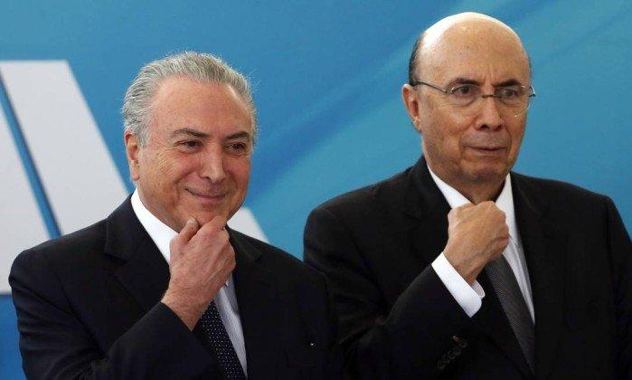 O presidente Temer e o ministro Meirelles: Previdência (Crédito: Givaldo Barbosa / Agência O Globo)