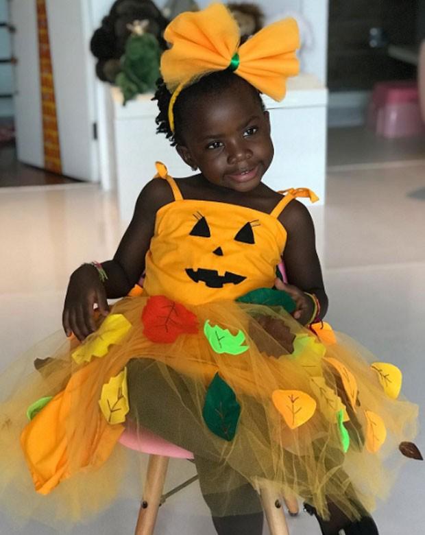 Titi: pronta para o Dia das Bruxas (Crédito: Reprodução/ Instagram )