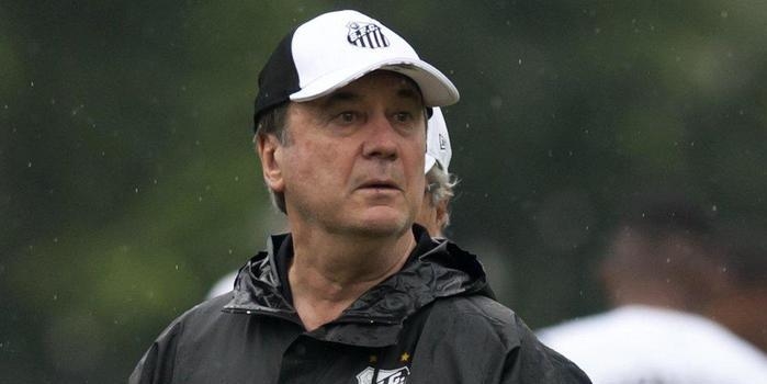 Santos demite técnico Levir Culpi após derrota para o São Paulo