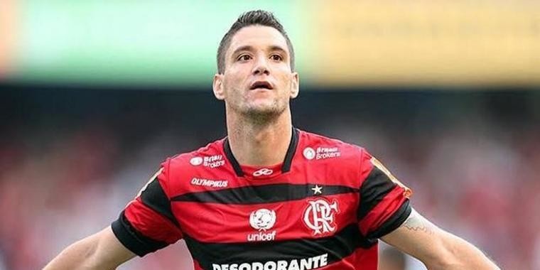 Thiago Neves perde ação contra Flamengo sobre direito de Arena