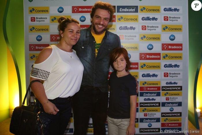 Atriz de revolta ao ser compara com esposa de Rodrigo Lombardi