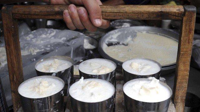 O lassi estava envenenado (Crédito: NARINDER NANU / AFP)